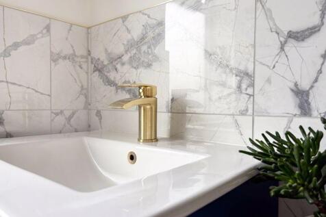 HIGH END FINISHES