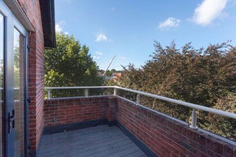 PRIVATE BALCONY