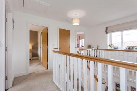 GALLERIED LANDING