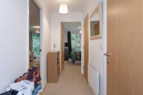 APARTMENT HALL