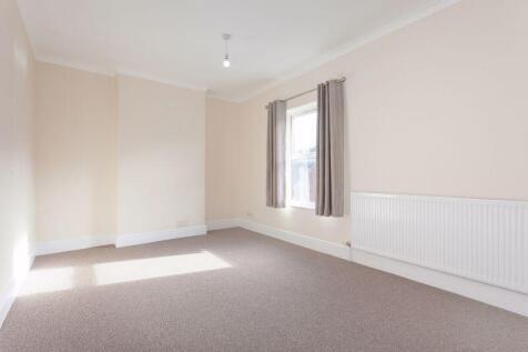 BEDROOM 1 FRONT 