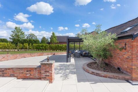 OUTSIDE DINING AREA