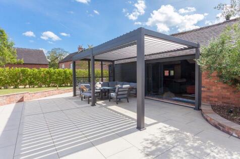 OUTSIDE DINING AREA
