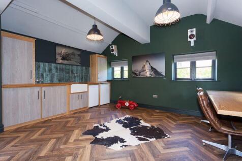 GUEST ACCOMMODATION