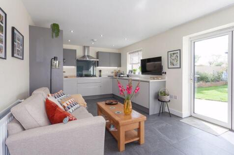OPEN PLAN LIVING DINING KITCHEN