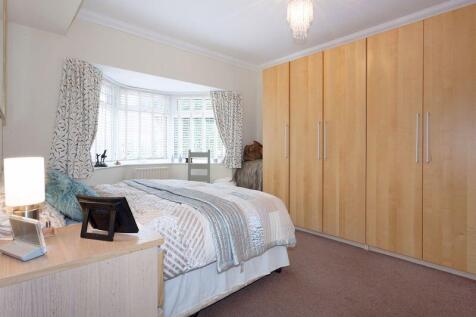 BEDROOM 2 FRONT