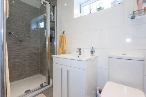 JACK &amp; JILL EN-SUITE