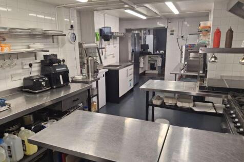 KITCHEN &amp; PREPARATION ROOM