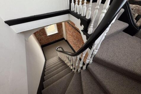 SECOND FLOOR LANDING