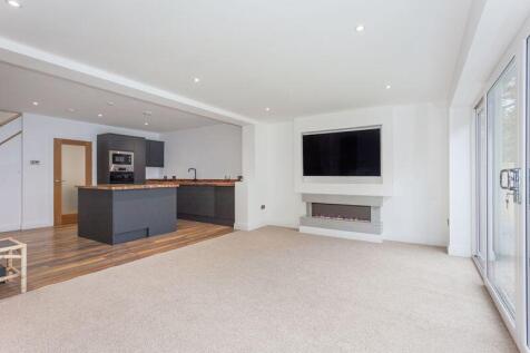 OPEN PLAN LIVING DINING KITCHEN