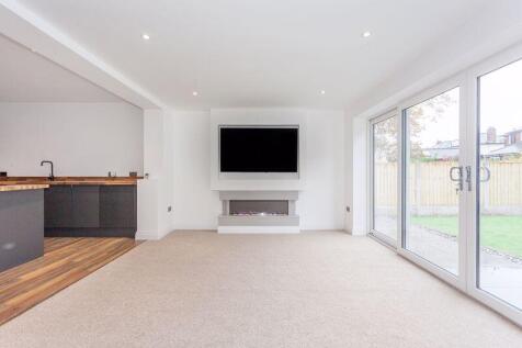 OPEN PLAN LIVING DINING KITCHEN
