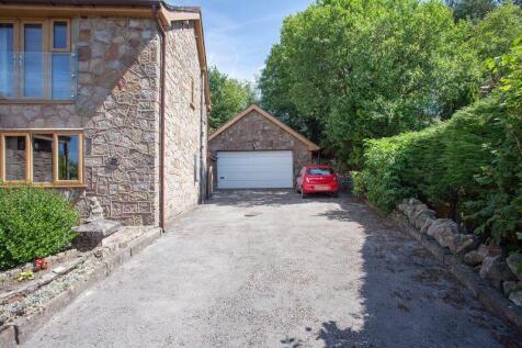 DRIVEWAY &amp; GARAGE