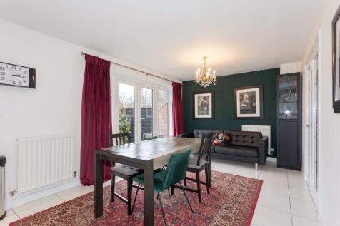 DINING LIVING AREA
