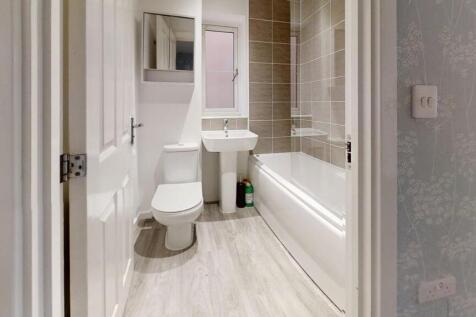 4-Berry-Yard-Cranfield-Bedford-MK43-0YG-Bathroom.j