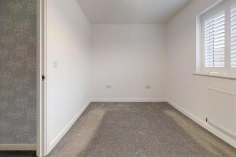 4-Berry-Yard-Cranfield-Bedford-MK43-0YG-Bedroom.jp