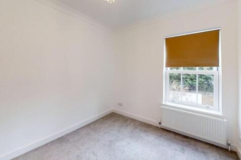 43-Horsefair-Bedroom 5.jpg