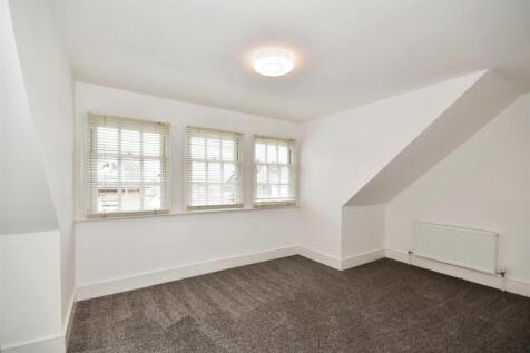 244e7ec6-Bedroom 20One.JPG