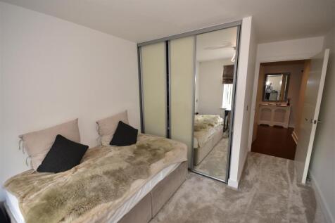 1Bedroom2-2.JPG