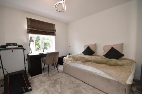 1Bedroom2.JPG