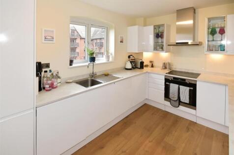 cd6a646b-1Kitchen2.JPG