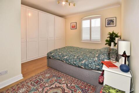 b29b762e-1Bedroom1.JPG