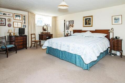 Master Bedroom &amp; Ensuite