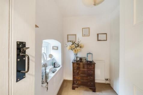Bedroom 3/Dressing room