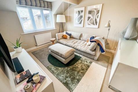 BEDROOM 3/SITTING ROOM