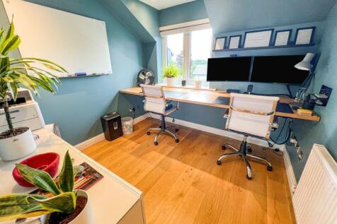 BEDROOM 4/OFFICE