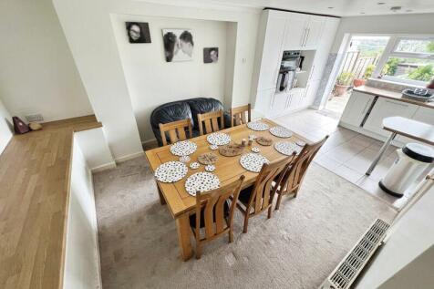 Open Plan Kitchen &amp; Dining Room