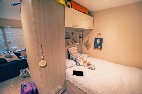 SLEEPING AREA
