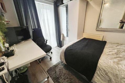 Ground floor bedroom