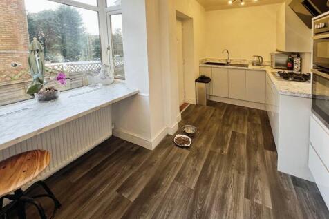 Kitchen breakfast room