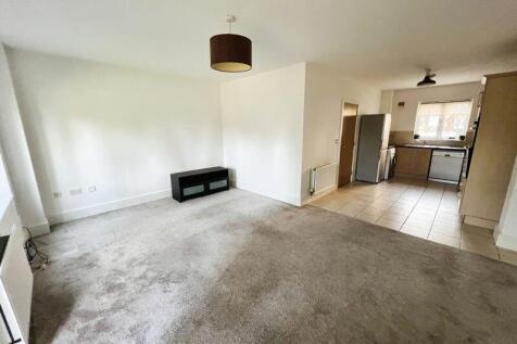 Lounge &amp; Kitchen