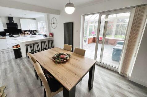 Kitchen diner