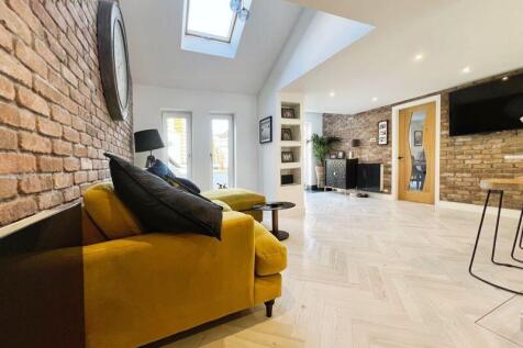 Open plan kitchen family room