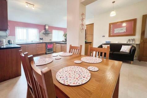 Open Plan kitchen/family room 
