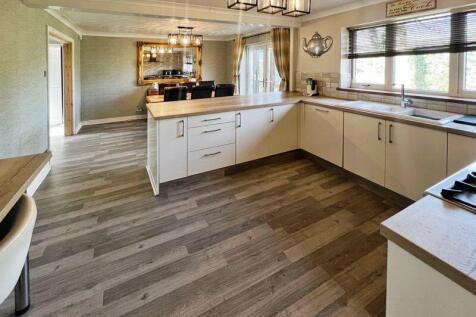 Kitchen Dining Area