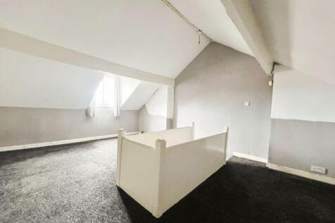 LOFT ROOM
