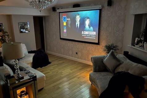Dining room/family/cinema room