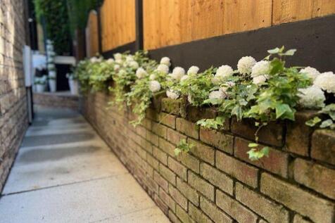 Side walkway