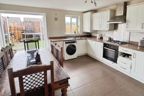 Kitchen dining room