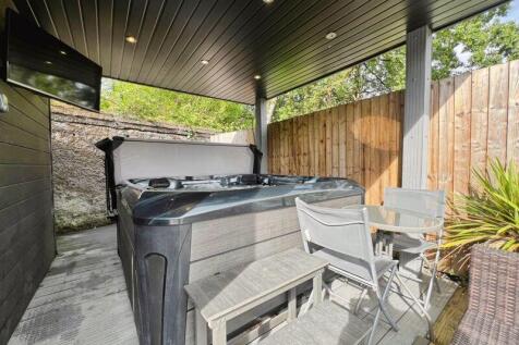 Hot tub area