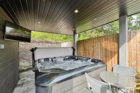 Hot tub area