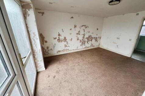 Ground floor bedroom