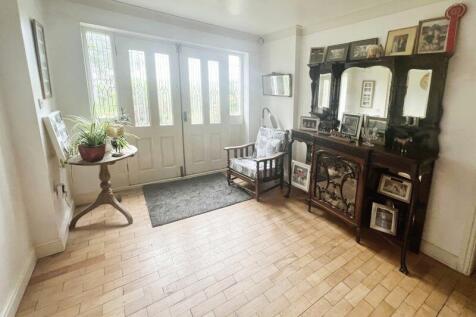 Entrance Hall: