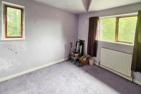 Bedroom: