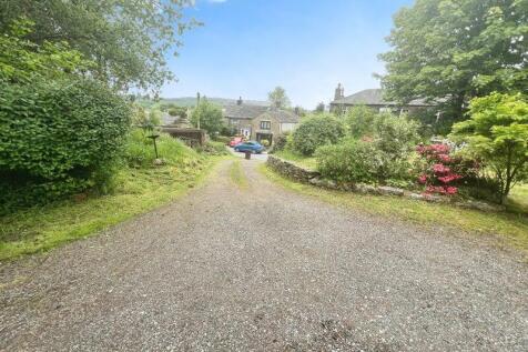 Front Garden: