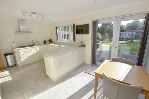 Kitchen/Breakfast Rm