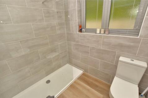 GF Shower Room